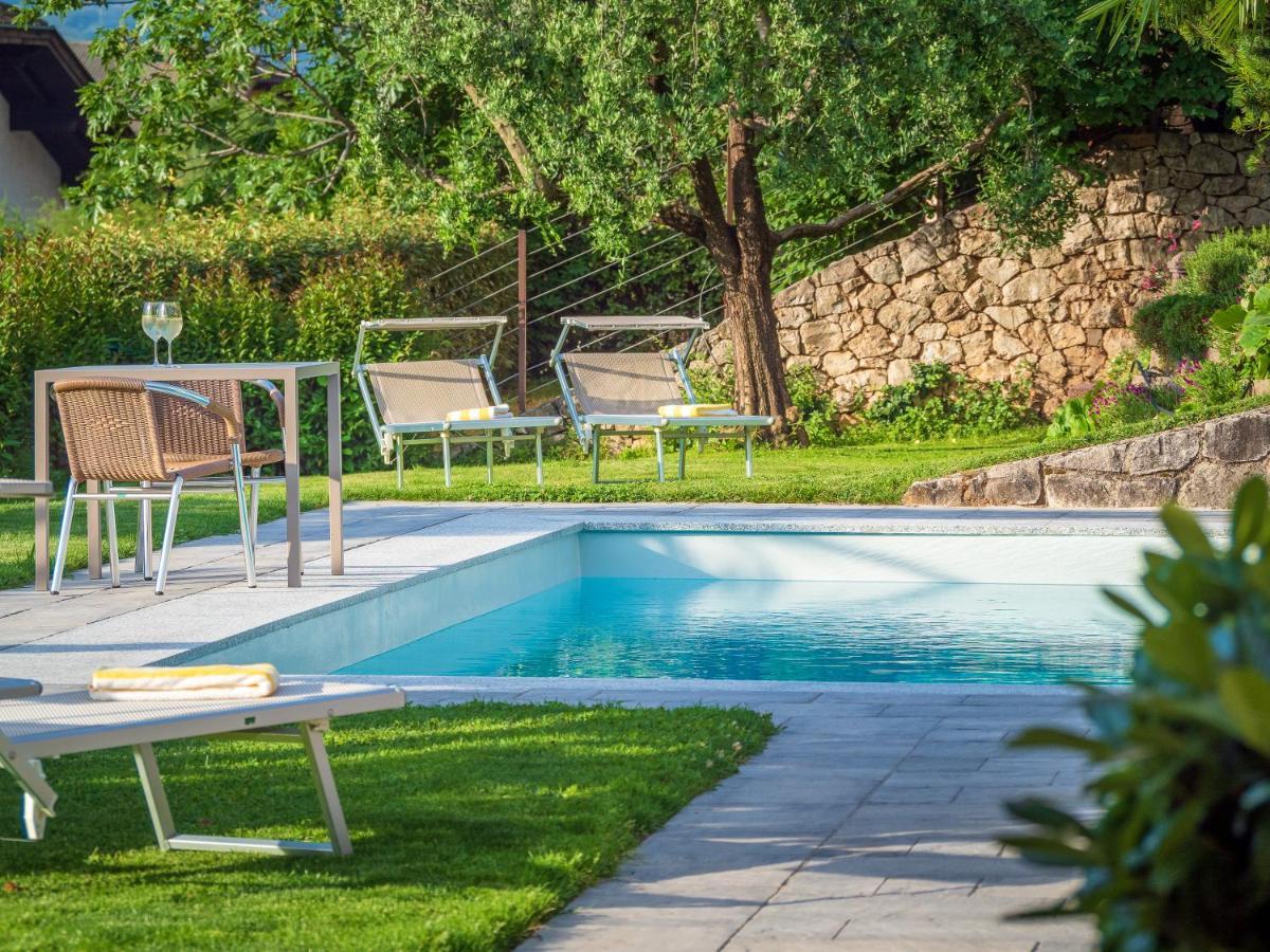 Garni Hotel Ritterhof Termeno Bagian luar foto