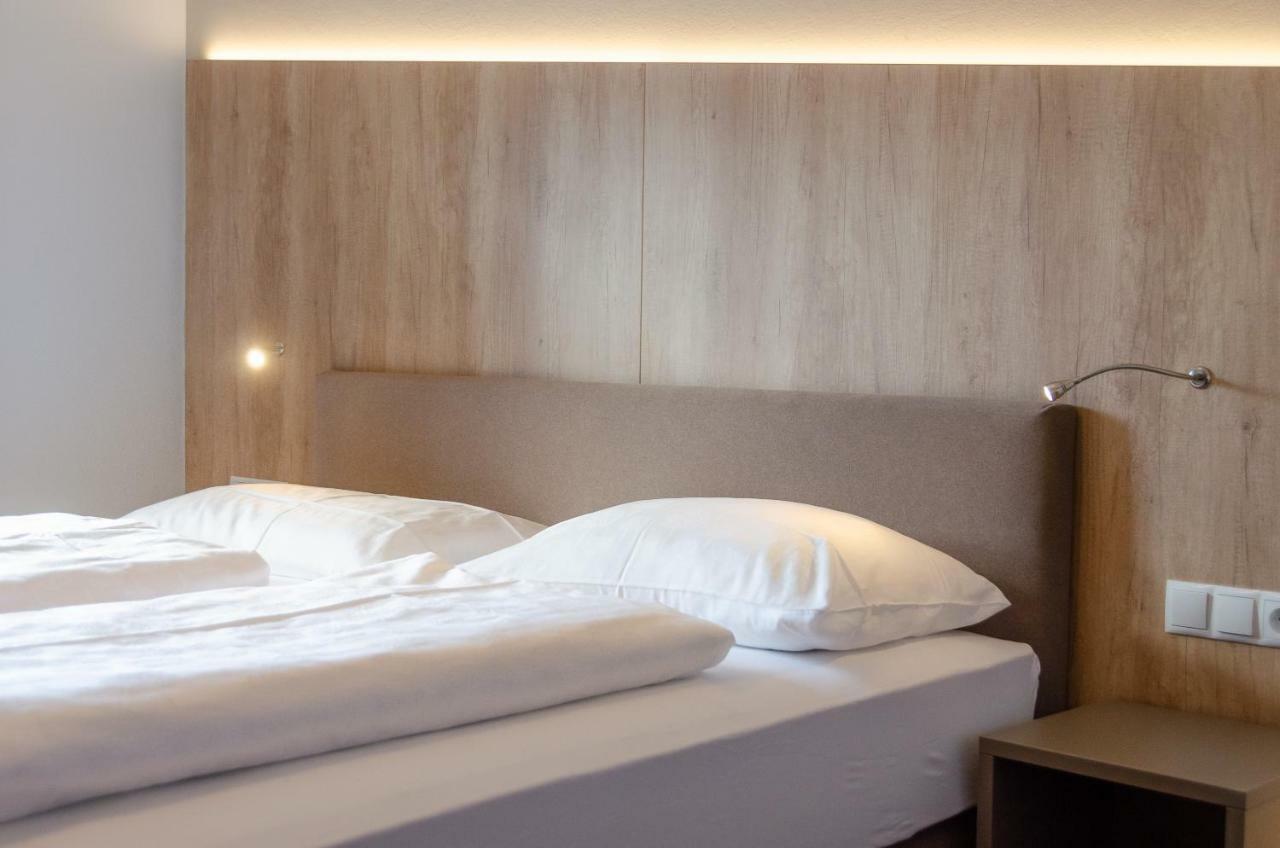 Garni Hotel Ritterhof Termeno Bagian luar foto