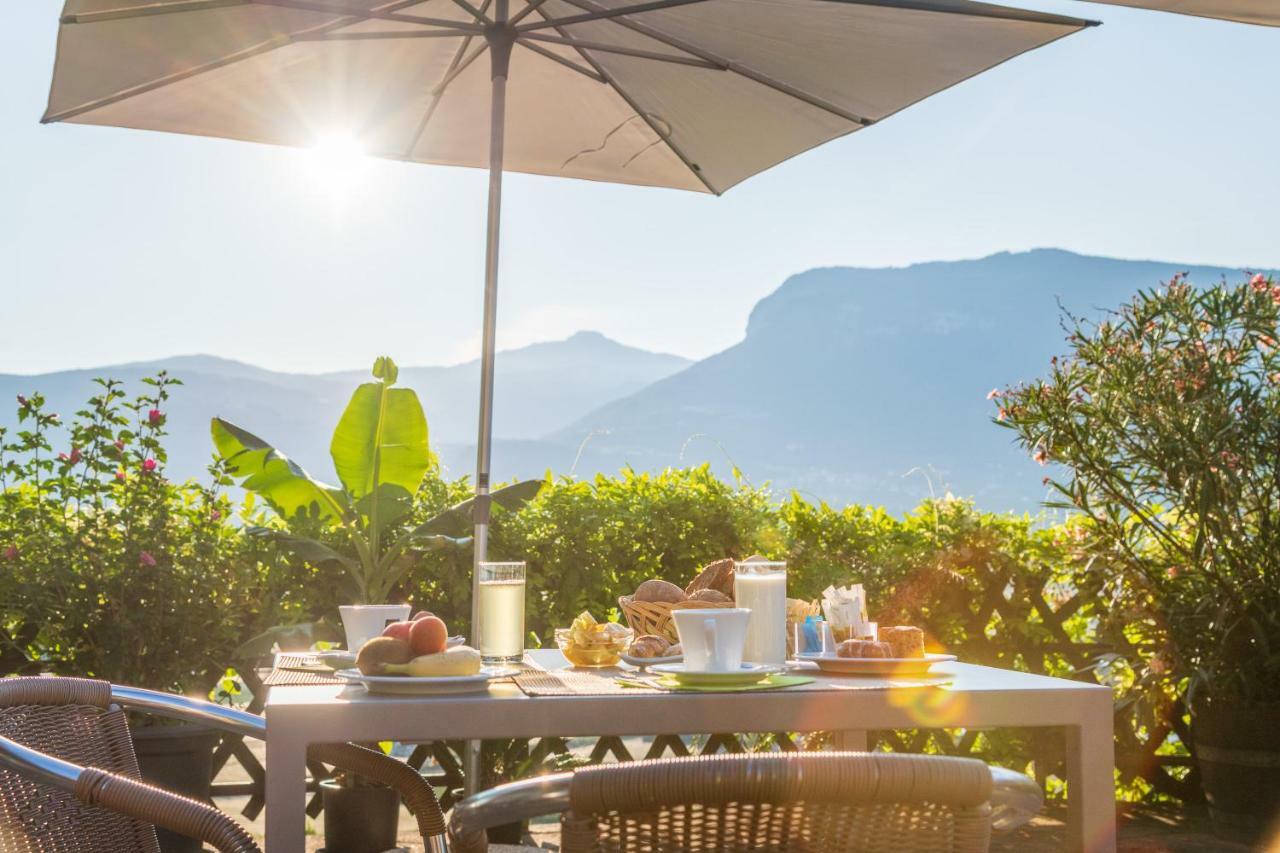 Garni Hotel Ritterhof Termeno Bagian luar foto
